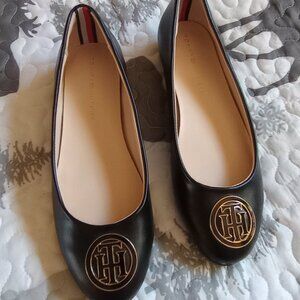 Tommy Hilfiger flats